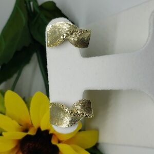 Vintage gold tone "bow" clip-on earrings